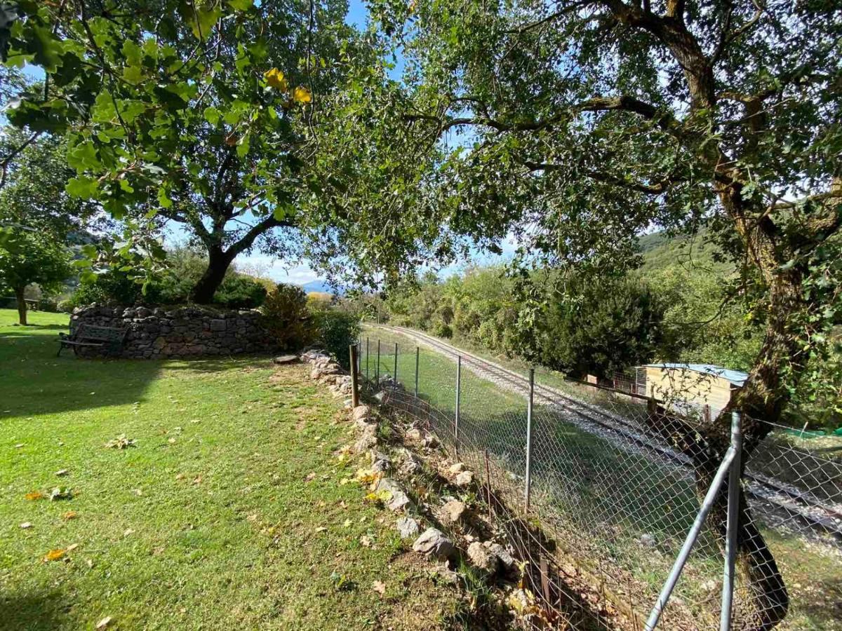 Artemis Mezonetes Apartamento Kalavryta Exterior foto