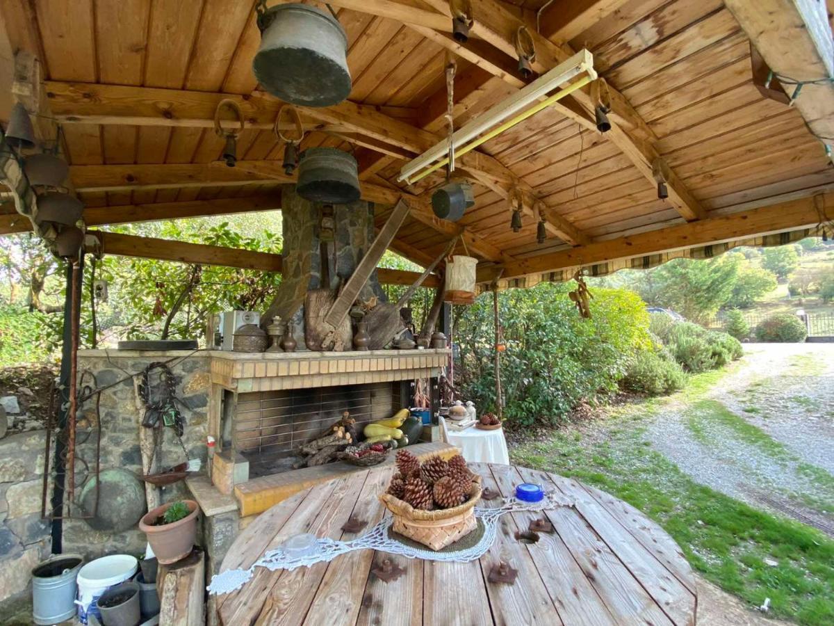 Artemis Mezonetes Apartamento Kalavryta Exterior foto